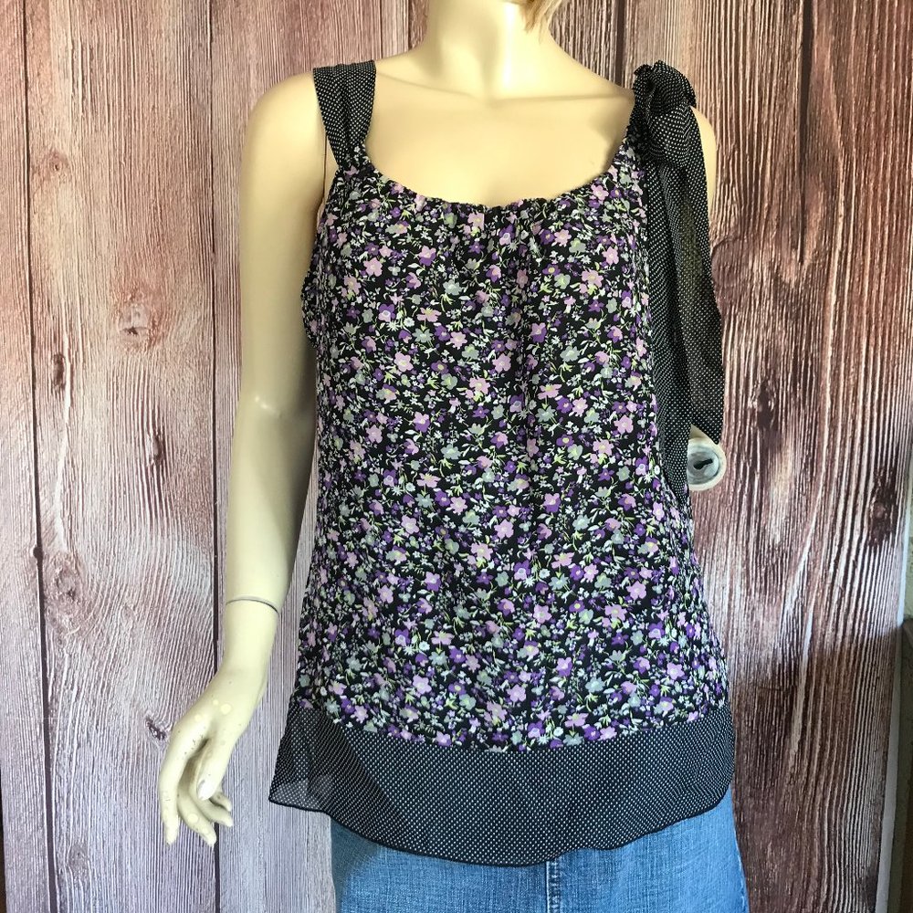 Trixxie Clothing Company Floral Top Medium